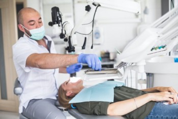 Na czym polega leczenie kanałowe zęba?